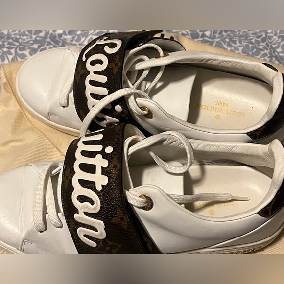 Great condition Louis Vuitton Women Shoes size:37 - Picture 2 of 4